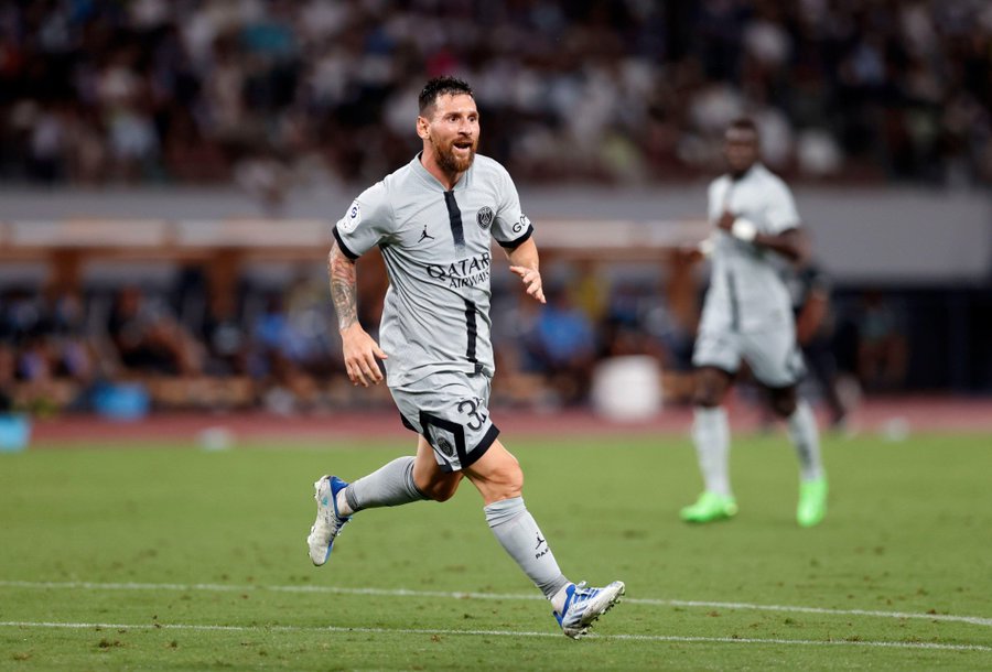 Blak-blakan, Xavi Setuju Messi Kembali ke Barcelona