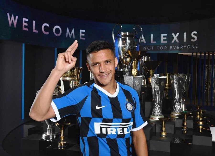 Cemburu soal Gaji, Penggawa Manchester United Berharap Alexis Sanchez Tak Kembali