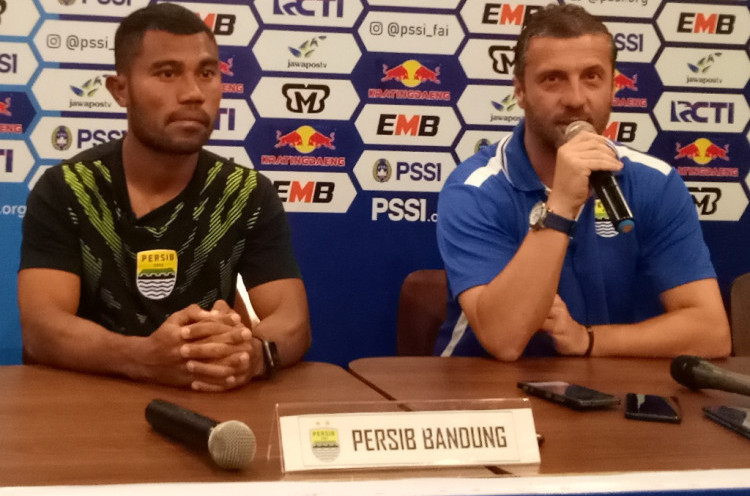 Piala Indonesia: Kehilangan 3 Pemain Kontra Arema FC, Pelatih Persib Santai