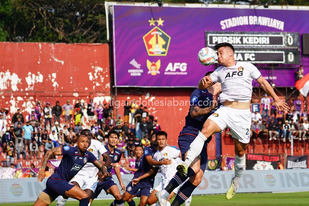 Hasil Liga 1: Persik Bantai Arema FC, Persita Menang