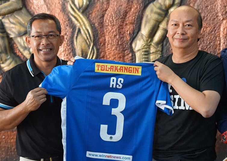 Liga 2: Aji Santoso Harapkan Hal Ini dalam Debut bersama PSIM Jogja