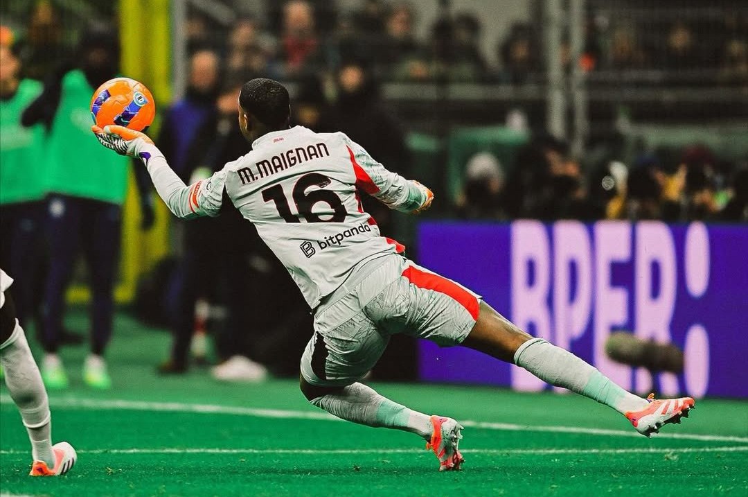 Fabrizio Romano Ungkap Peluang Mike Maignan Gabung Inter Milan