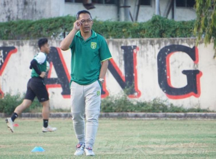 PSSI Pastikan Liga 1 Lanjut, Pelatih Persebaya Surabaya Tunggu Arahan Manajemen