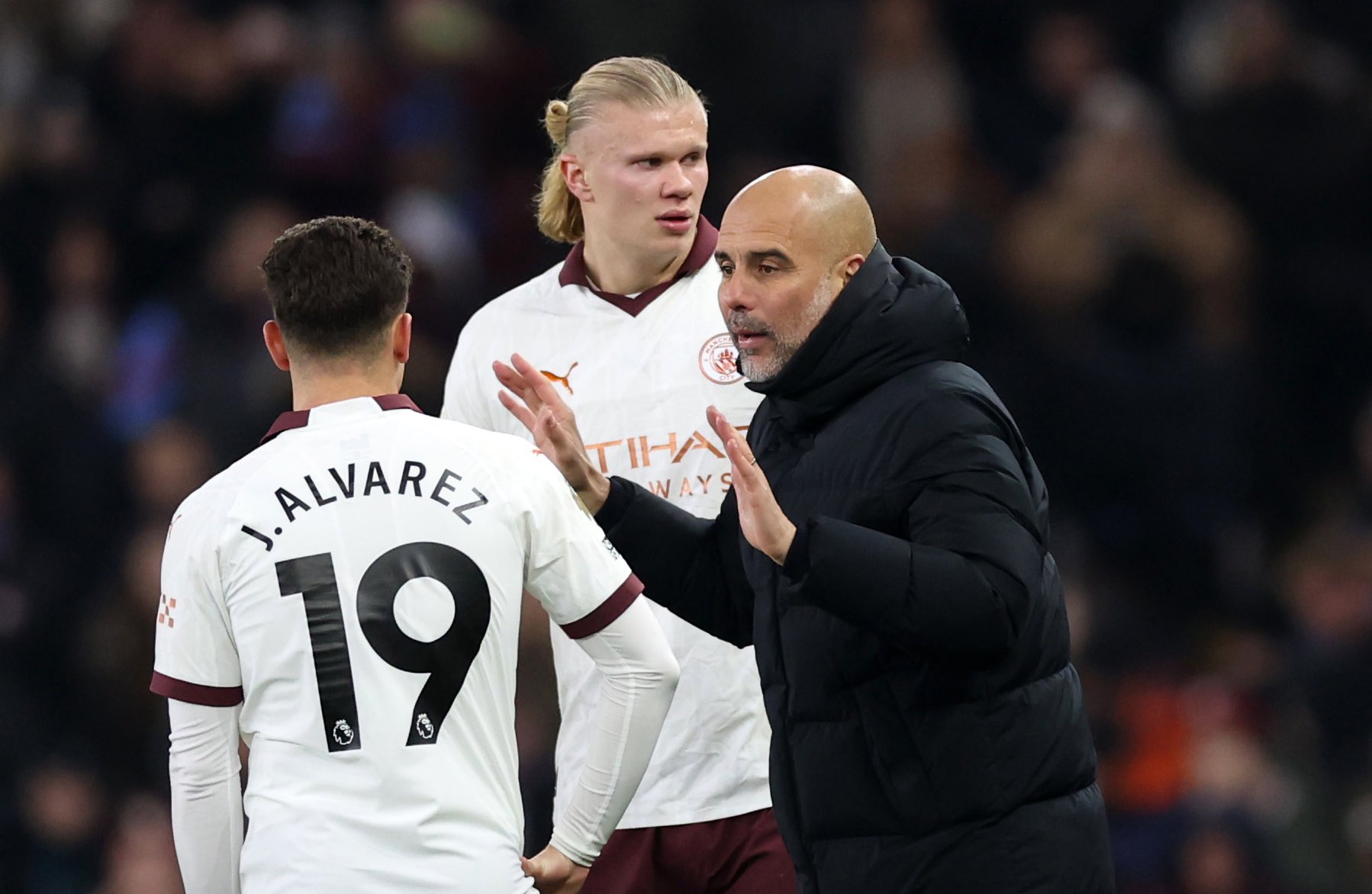 Pep Guardiola Menanti Jawaban Julian Alvarez