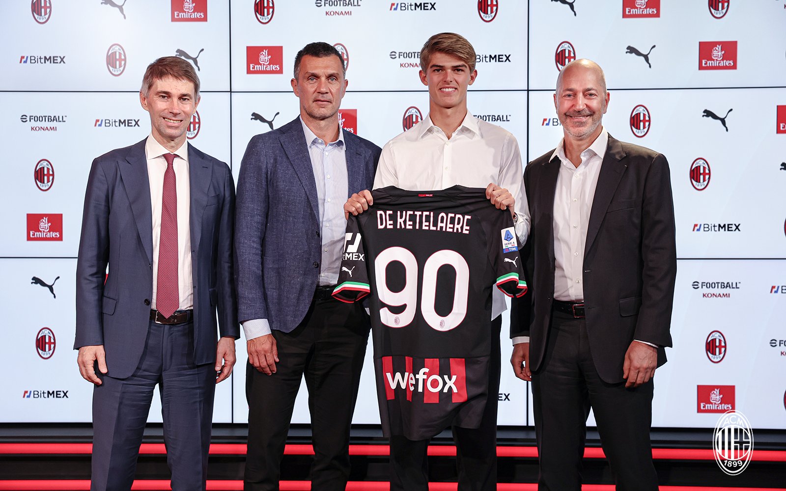 Charles De Ketelaere Resmi Diperkenalkan AC Milan