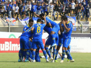 Robert Rene Alberts Bangga Persib Bisa Kalahkan Arema FC 3-0