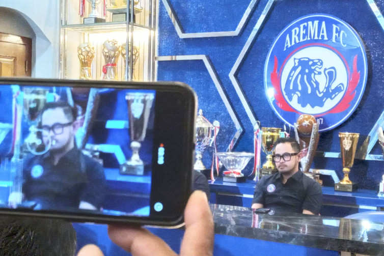 Juragan99 Mundur sebagai Presiden Arema FC, Aremania Merasa Kehilangan
