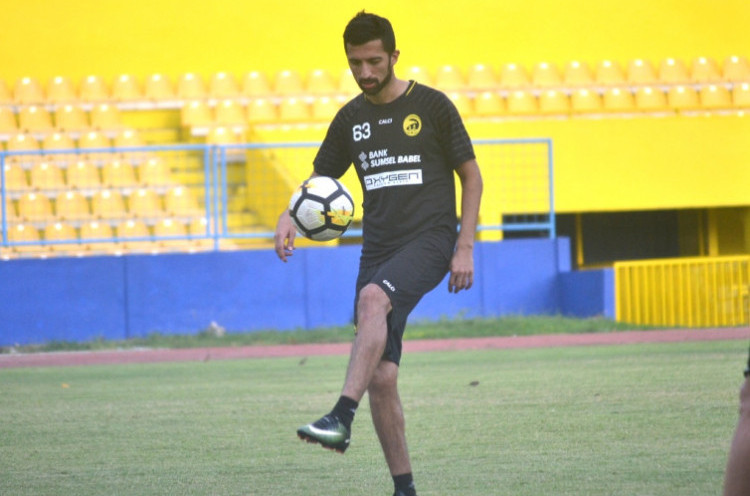 Manuchekhr Dzhalilov Menghilang dalam Skuat Sriwijaya FC