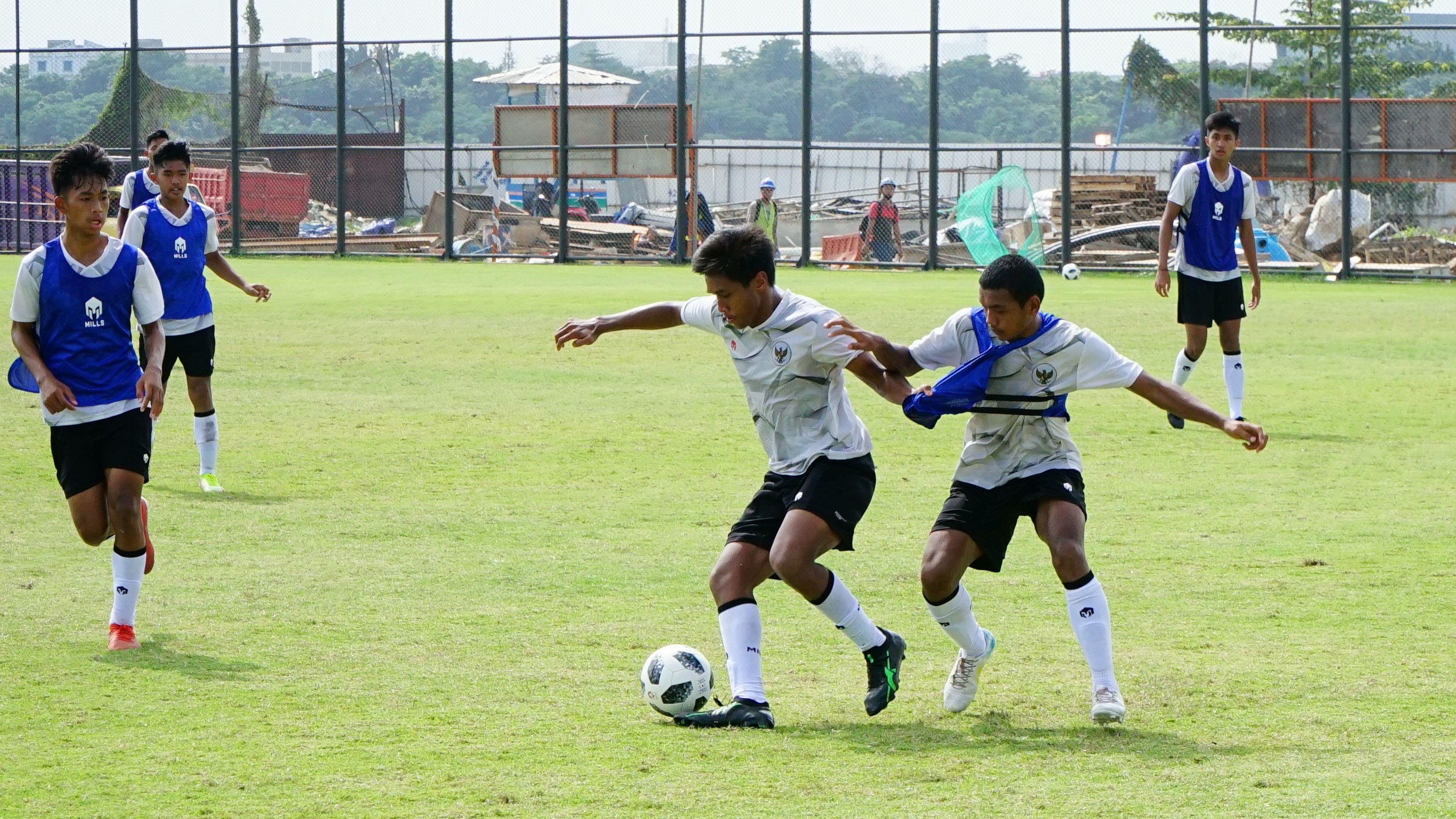 Timnas Indonesia U-16 Gelar Internal Game, Bima Sakti Ungkap Targetnya
