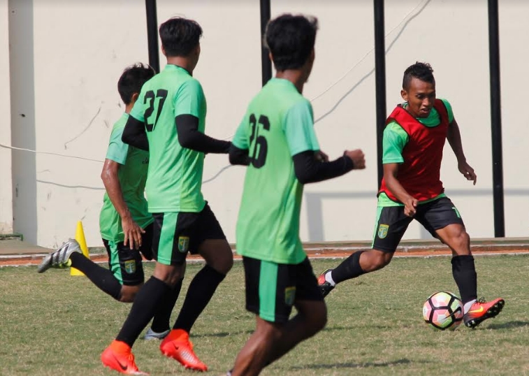 Persebaya Surabaya Pincang Saat Jamu Persija Jakarta