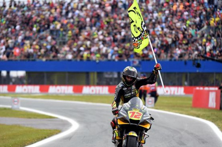 Bendera Valentino Rossi Berkibar di MotoGP Belanda