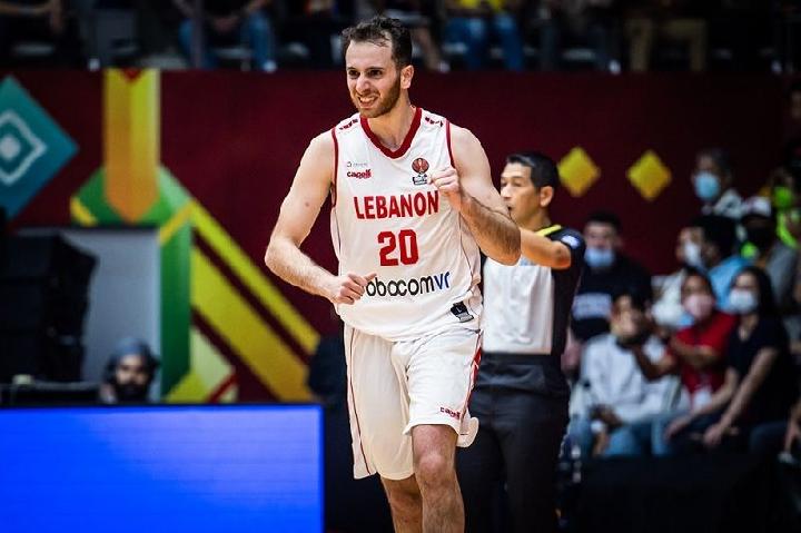 Penggemar Basket Indonesia Nyalakan Api Arakji