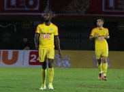 Rudolof Yanto Basna Kejutkan Pelatih Klub Thailand Khon Kaen FC