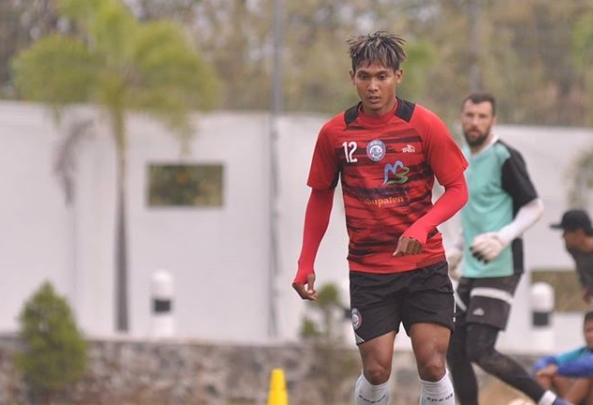 Belum Fit Betul, Hendro Siswanto Ingin Terlibat Derby Jatim Arema FC Vs Persebaya