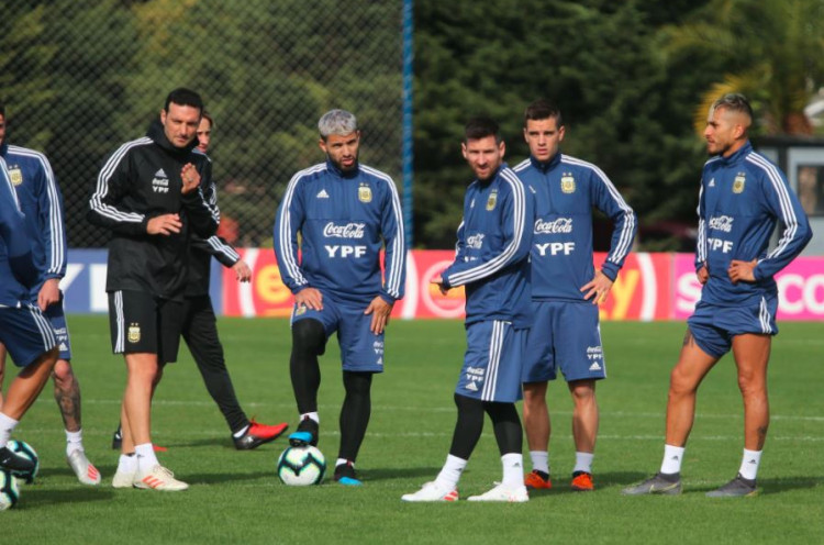 Skuad Timnas Argentina untuk Kualifikasi Piala Dunia, Comeback Aguero
