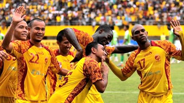 Sriwijaya FC Gaet SPG Cantik Untuk Hentikan Penjualan Calo Tiket