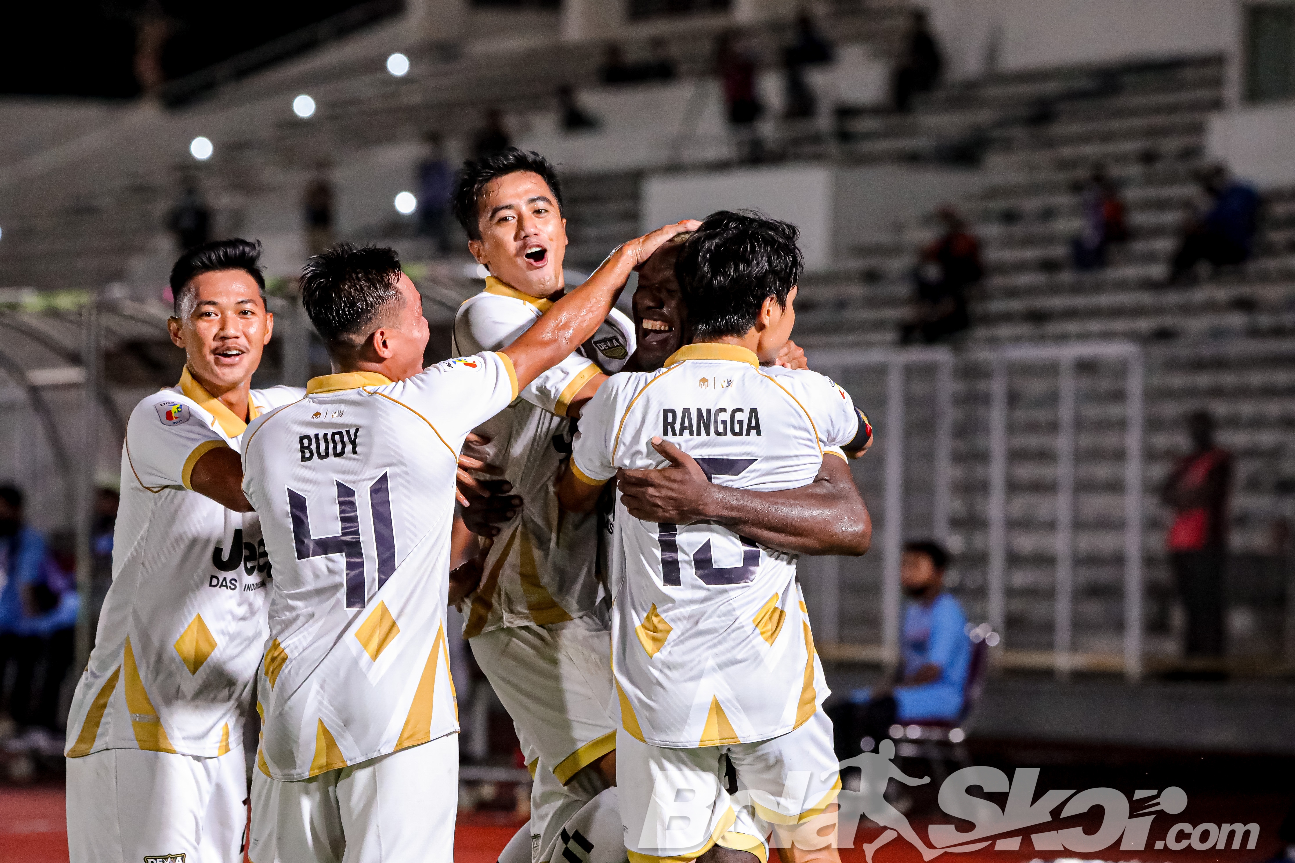 Galeri Foto: Dewa United FC 'Jinakkan' Badak Lampung