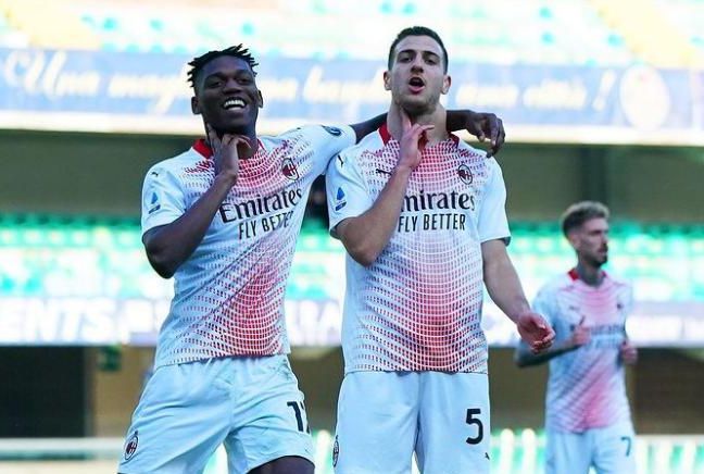 AC Milan Bangkit, Pioli Percaya Diri Tantang Man United