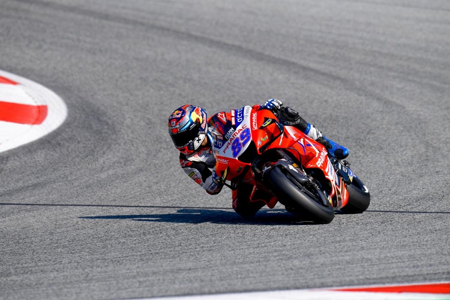 Diwarnai Kebakaran, Martin Berdiri di Podium Tertinggi MotoGP Styria