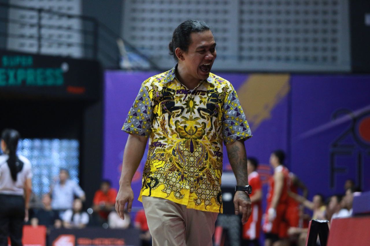 Pelatih CLS Knights Indonesia Mendapat Kepercayaan Menukangi Klub Basket Asal Kanada