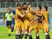 Duel Sahabat di Laga Persib Bandung Vs Mitra Kukar