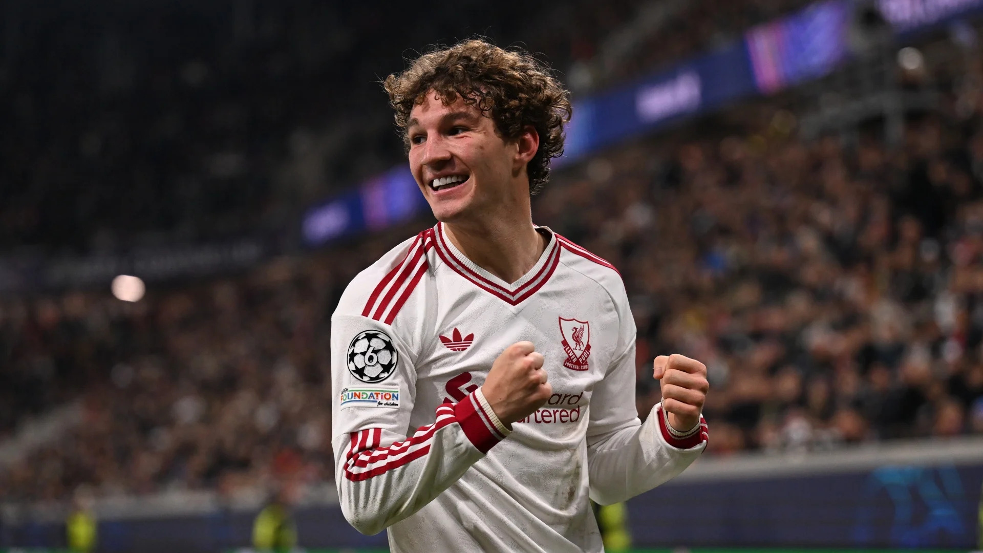 Lewis Koumas. (Laman Resmi Klub)