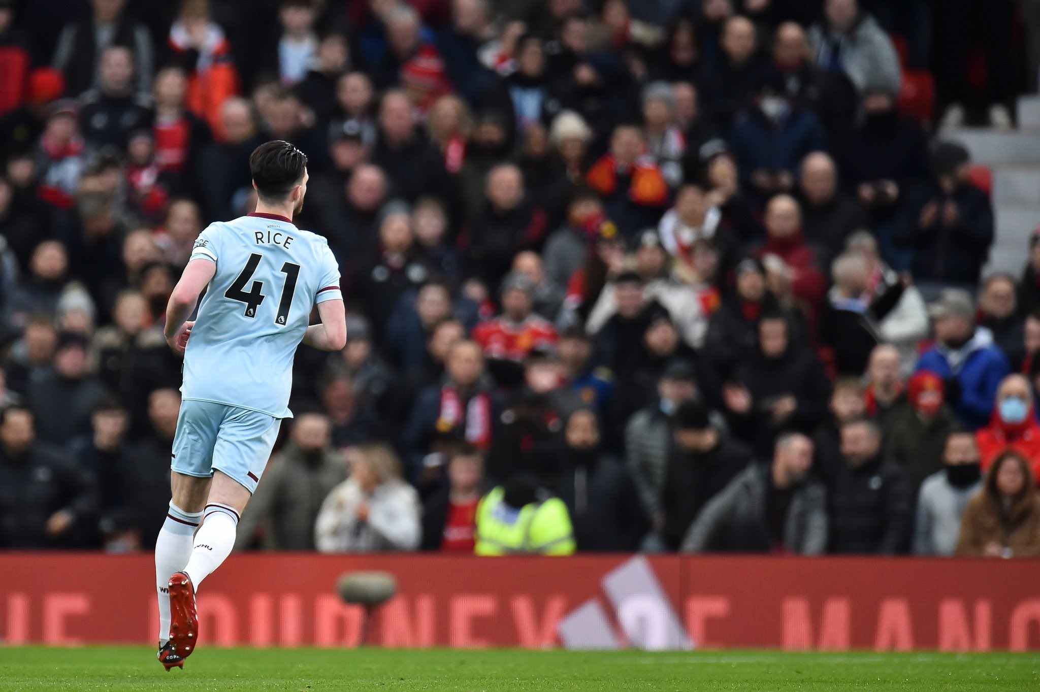 Old Trafford Bikin Declan Rice Patah Hati Sekaligus Nyaman