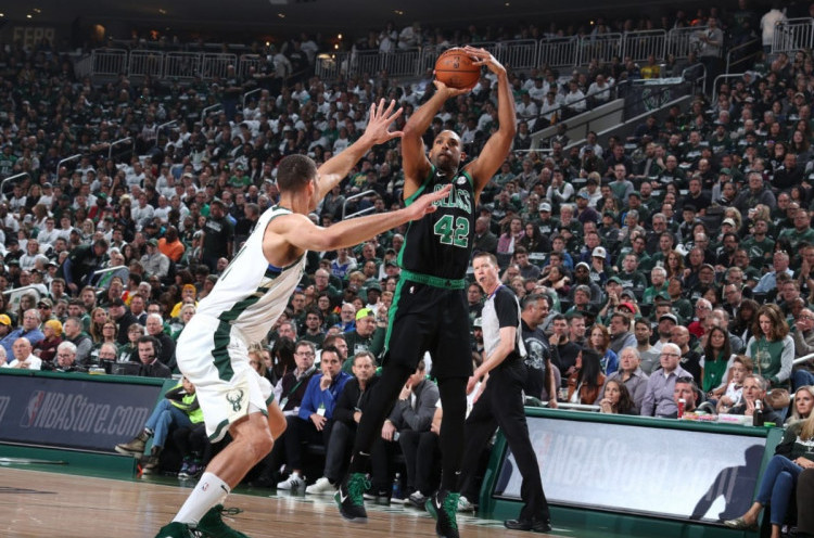 NBA Playoff: Redam Giannis, Boston Celtics Rebut Kemenangan Pertama