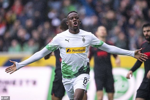 Inter Milan Tantang Duo Inggris Berebut Bintang Muda Borussia Monchengladbach