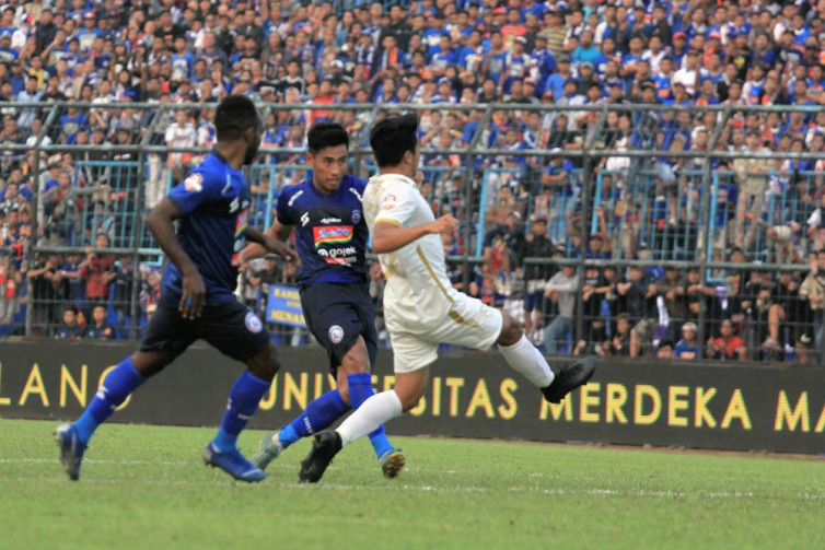 Krisis di Pertahanan Berlanjut, Arema FC Beri Satu Tempat bagi Hanif Sjahbandi