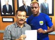 Bangga Gabung dengan Persib, Victor Igbonefo Puji Loyalitas Bobotoh