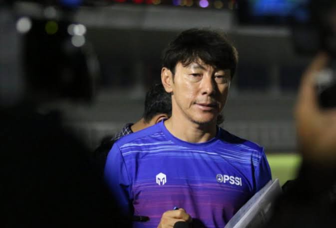 Shin Tae-yong Jewer Bek Timnas Indonesia Jelang Hadapi Kamboja, Apa Penyebabnya?
