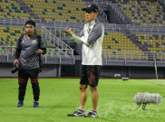 Ban Mobil Bocor, Shin Tae-yong Kelelahan Bolak-balik Solo-Surabaya