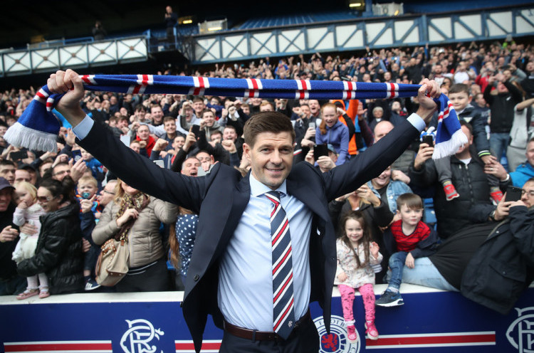 Teken Kontrak Empat Tahun, Steven Gerrard Bisa Bawa Rangers Imbangi Kekuatan Celtic di Skotlandia