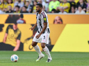 Manchester United dan Liverpool Saling Sikut Rebutan Bek Juventus