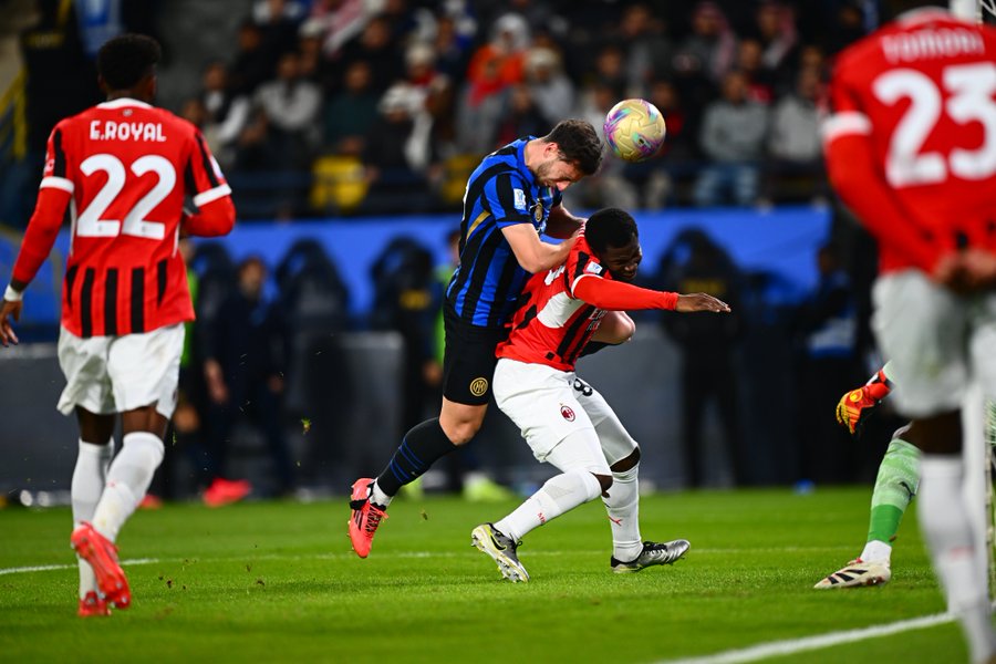 Hasil Piala Super Italia: Comeback Kontra Inter Milan, AC Milan Juara