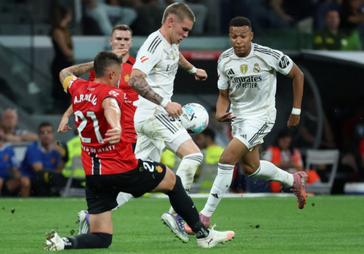5 Pemuda Berbakat yang Siap Mengguncang Panggung Liga Champions 2025-2026