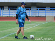Robert Alberts Komentari Mantan Pelatih Persib, Mario Gomez