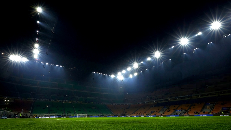 Terlalu Sering Digunakan, Rumput Stadion San Siro Rusak