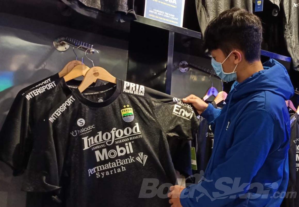 Makna di Balik Jersey Ketiga Persib Bandung