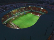 Persita Jamu Persija di Stadion Pakansari