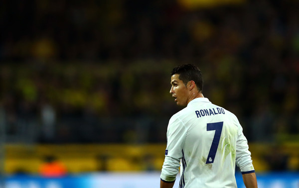 Ronaldo Dikabarkan Mendapat Kontrak Jangka Panjang Dari Real Madrid