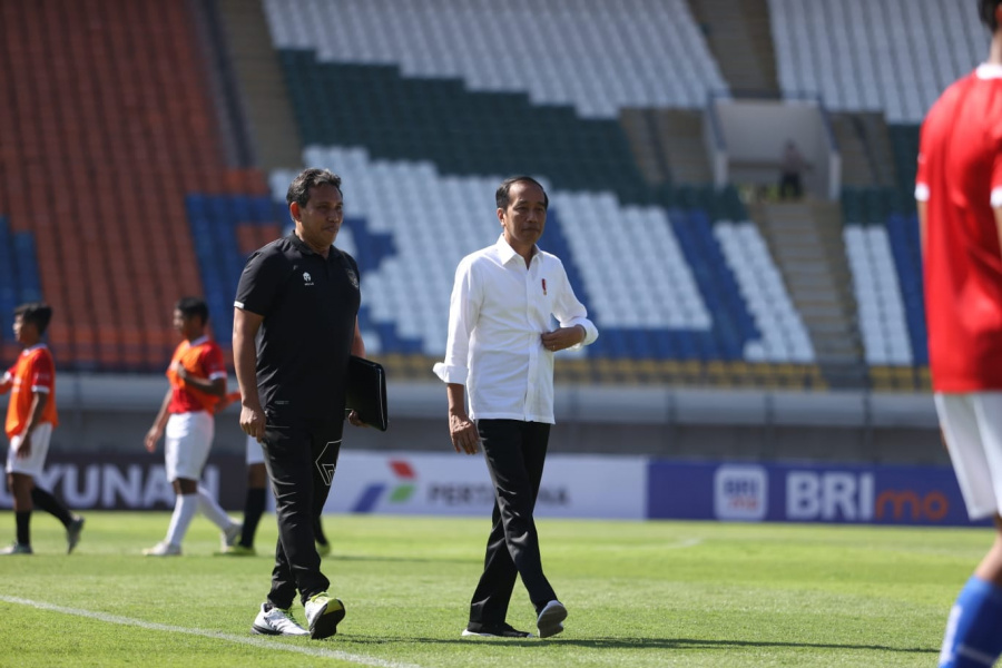 Presiden Jokowi Lihat Seleksi Timnas U-17 di Bandung, Semua Anak Bangsa Punya Kesempatan Bela Garuda
