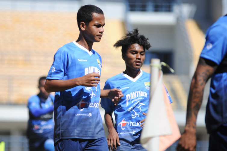 Tiga Pemain Persib Junior Diuji, Robert Rene Alberts Beri Tanggapan
