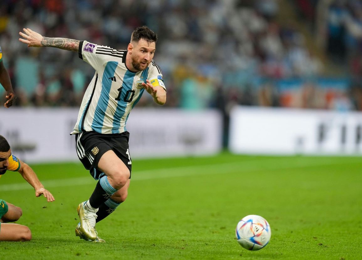 Sindir Permainan Brasil, Van Gaal Juga Nilai Messi sebagai Titik Lemah Argentina