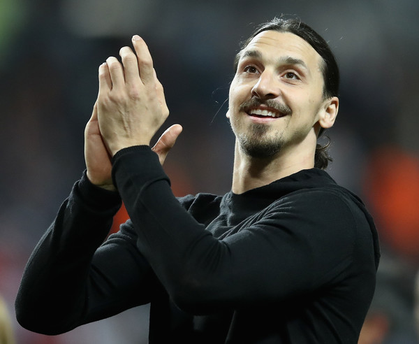 Ingin Balik ke MU, Ibrahimovic Malah Dikerjai Bailly