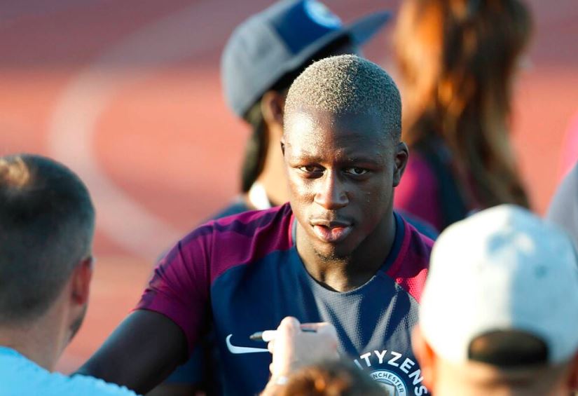 Full-Back Manchester City Didakwa Enam Kasus Pemerkosaan