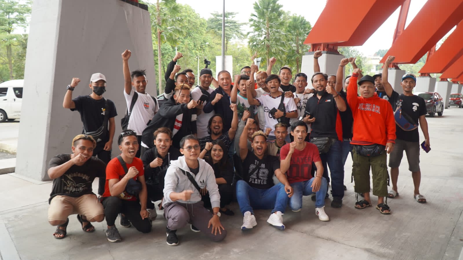 Prestasi Timnas Indonesia Meningkat di Bawah Komando Iwan Bule, Suporter Beri Dukungan