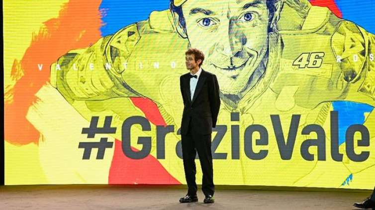Jasa Valentino Rossi Tak Akan Pernah Bisa Terbalas