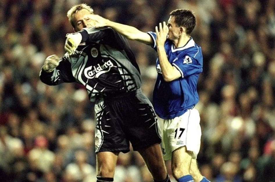 5 Kejadian Unik dan Tidak Terlupakan dalam Sejarah Derby Merseyside
